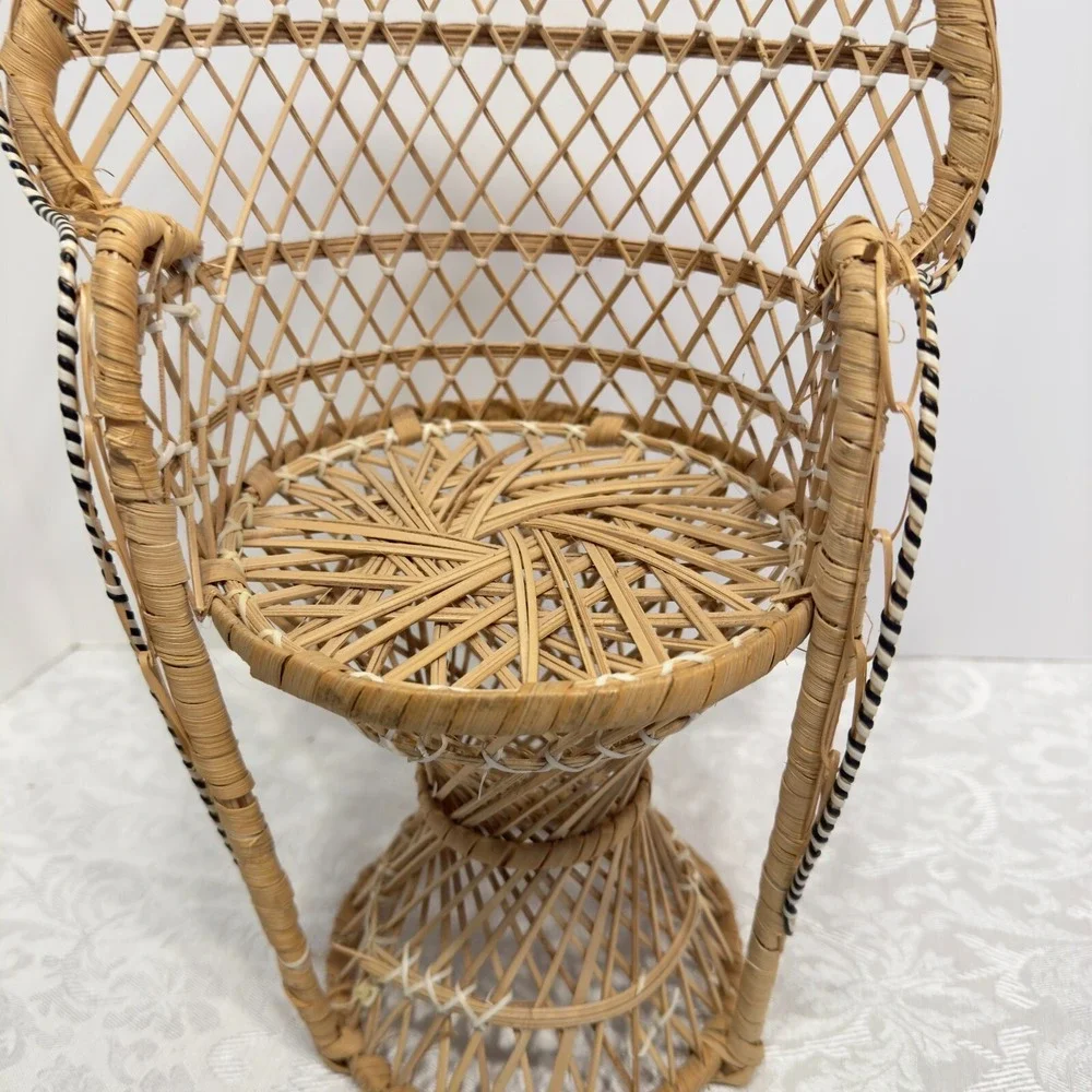 Wicker Peacock Fan Rattan Chair 16